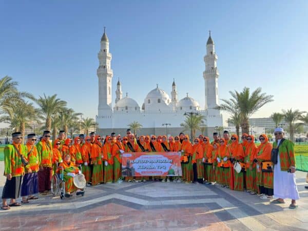 An Namiroh Travelindo Jadi TOP 1 Travel Umrah di Jawa Timur, Peringkat 3 Nasional